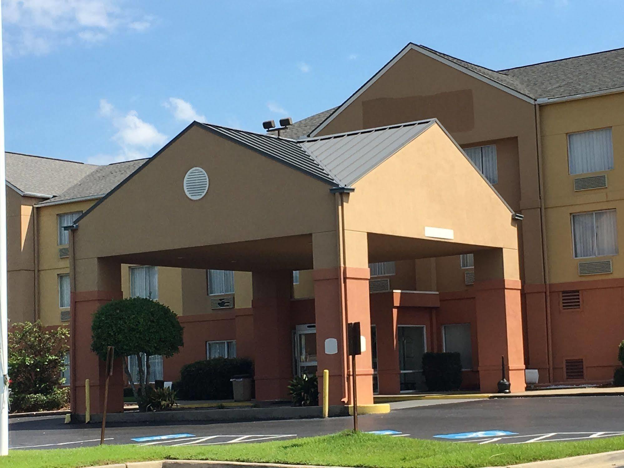 Red Roof Inn&Suites Vicksburg Exterior foto
